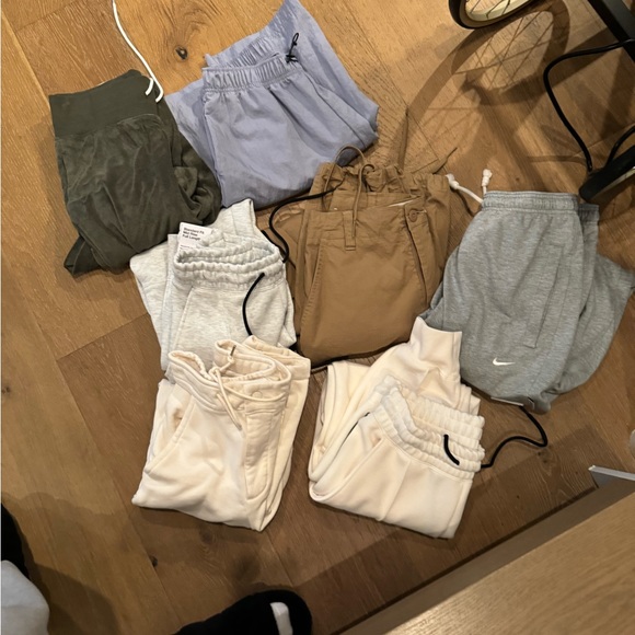 Nike pants bundle